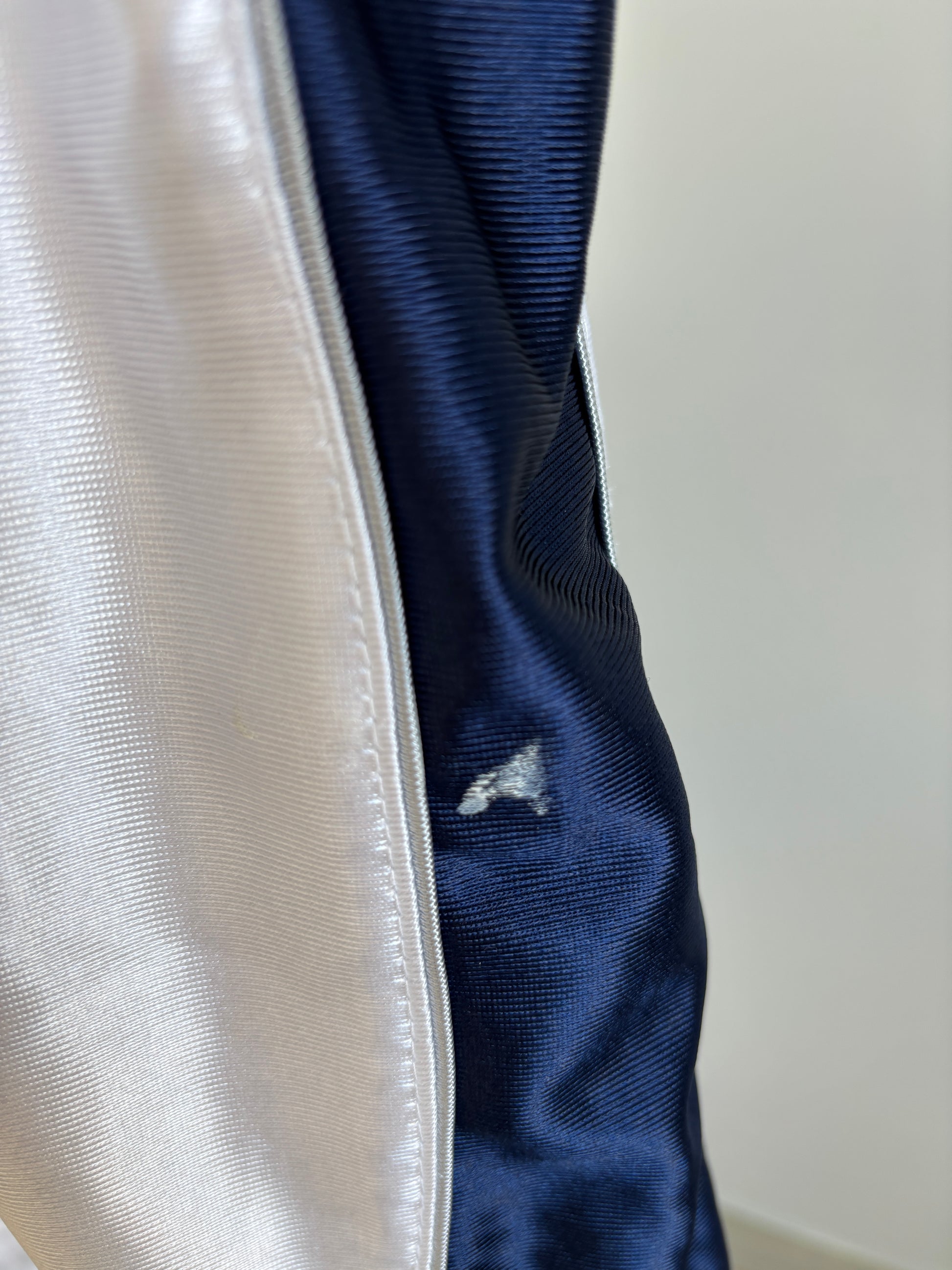 NCAA BYU men’s game day shorts with blue stripes size XL