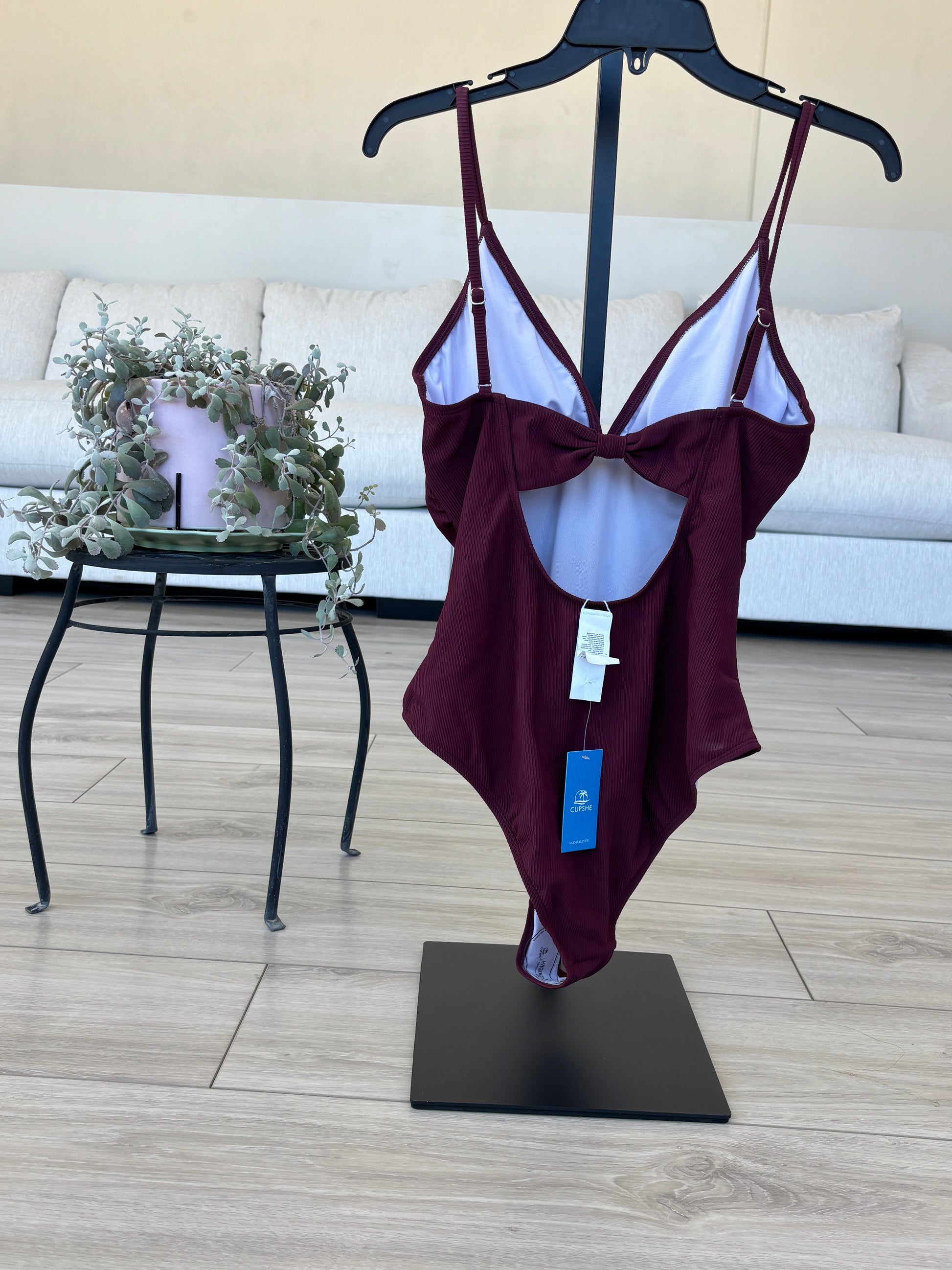 Cupshe textured one piece bathing suit with slimming vertical line detail