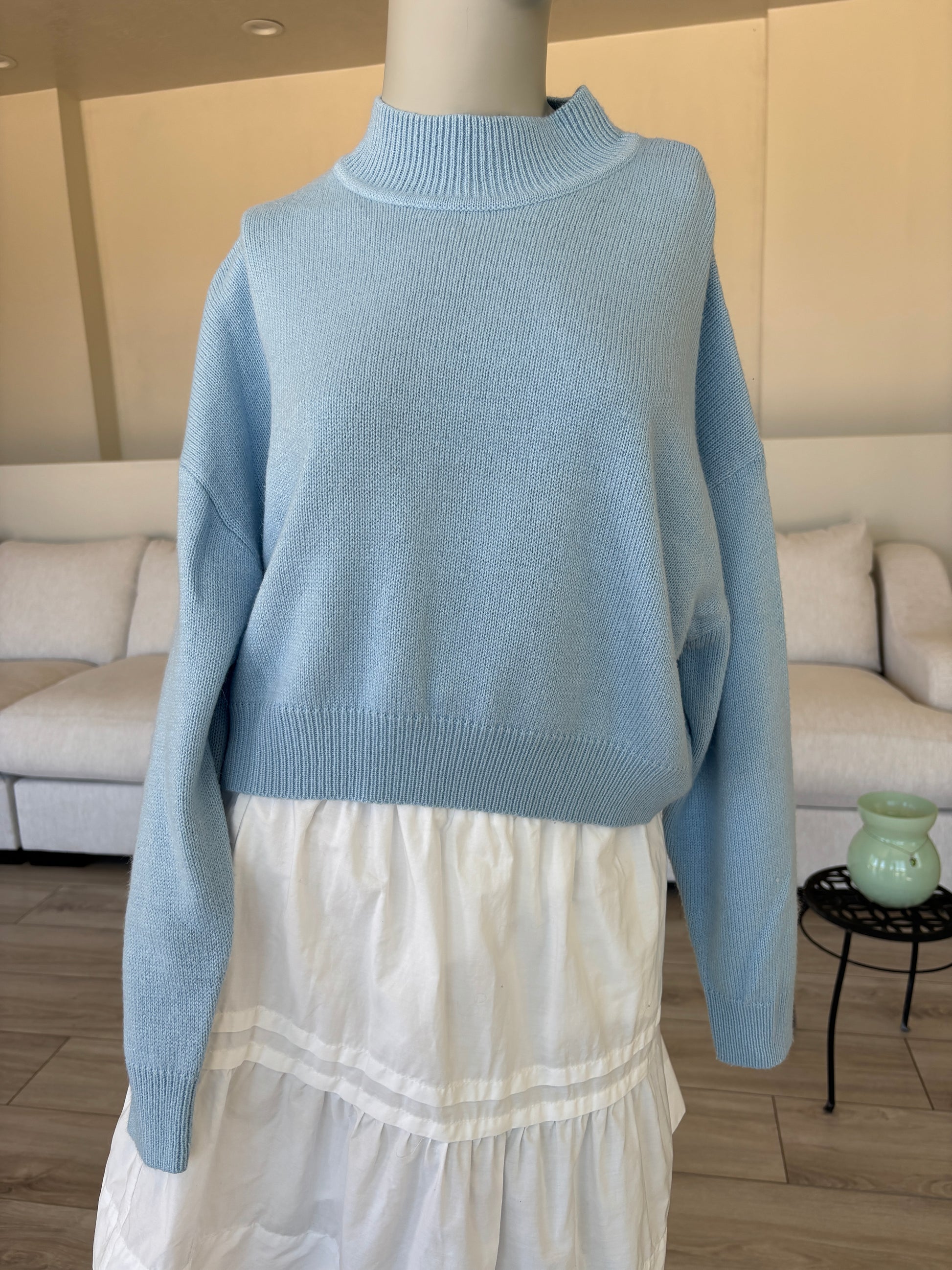 Light blue cropped pullover sweater from H&M Divided size medium