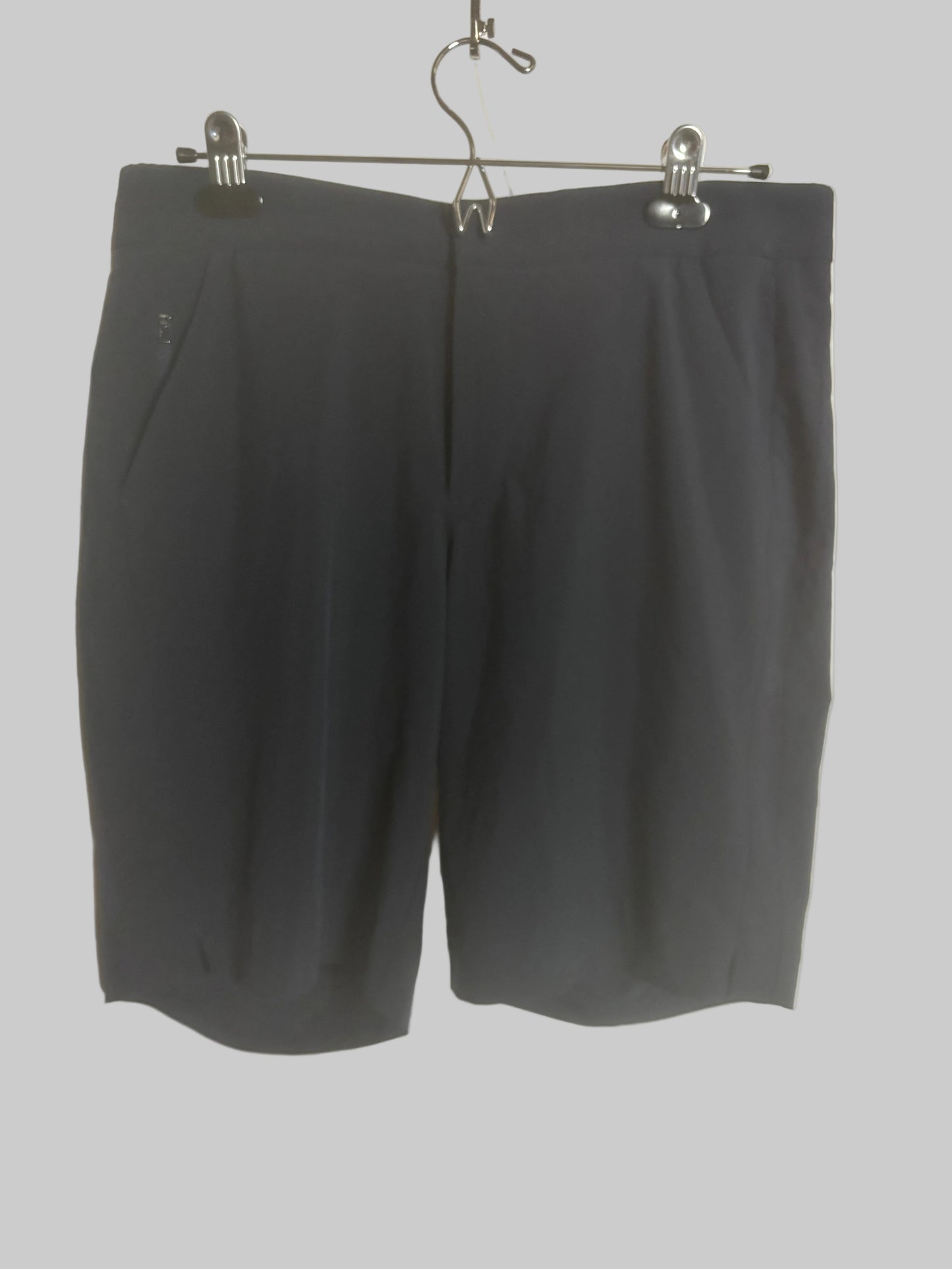 Athleta - Midnight Blue Bermuda Shorts - Size 8 - front view - zipper front pockets.