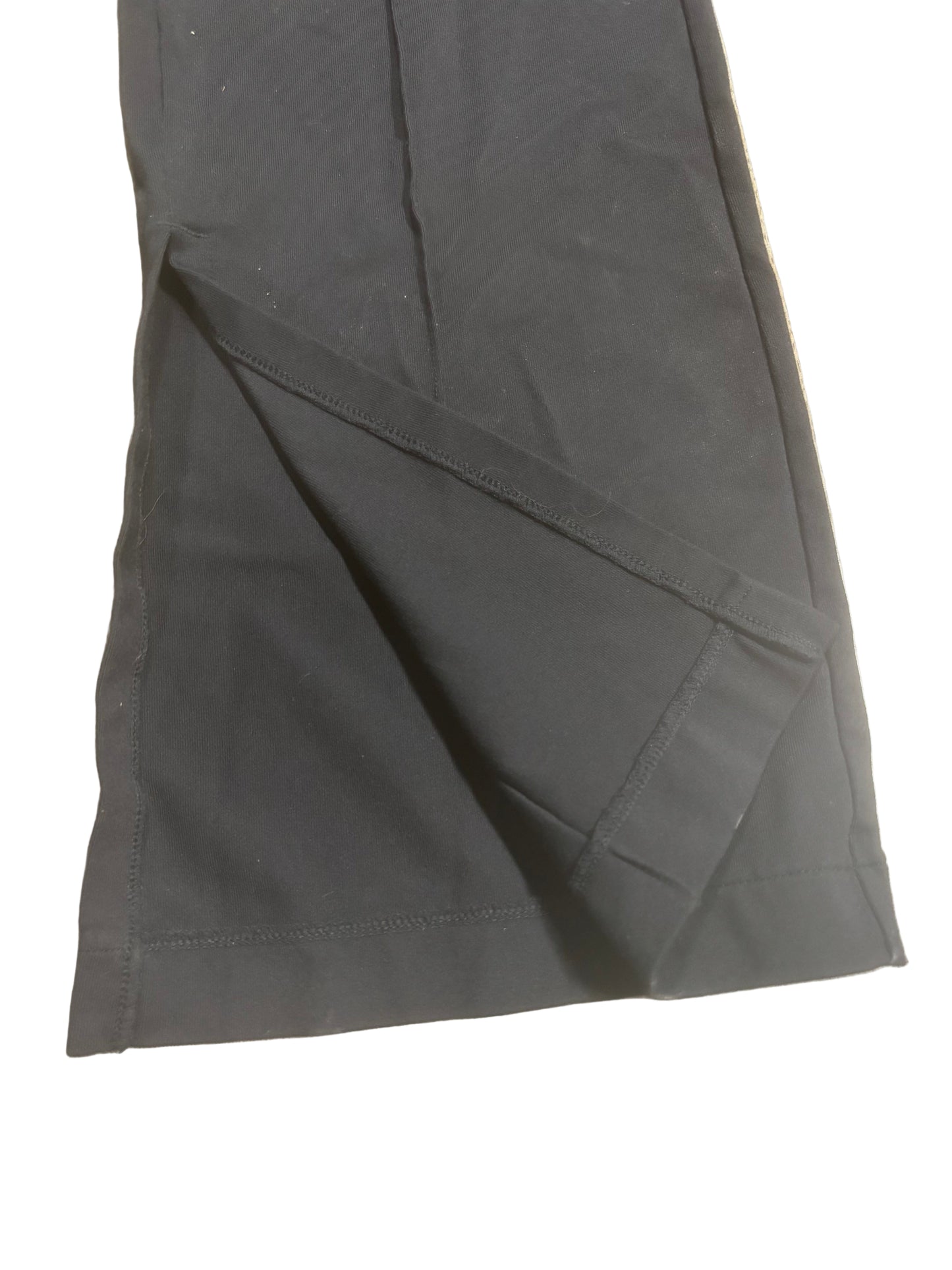 Athleta - Ankle Vent - Black Athletic Flare Pants - Size M - vented yoga and anthletic pants