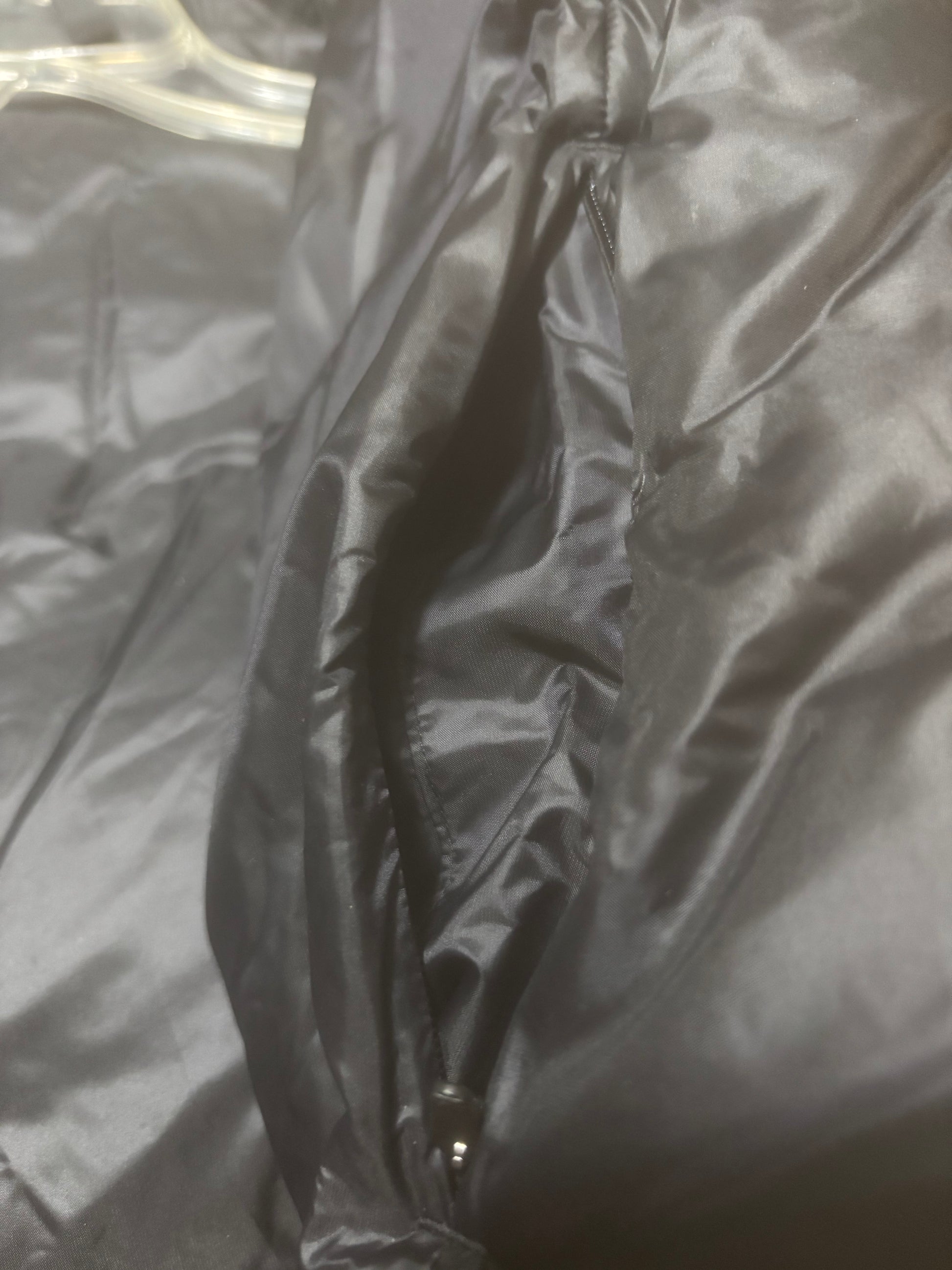 Lululemon - Bougie Black Puffer Short Hooded Coat - Size 0 - Lapel open  pocket., Luxury warmth. 