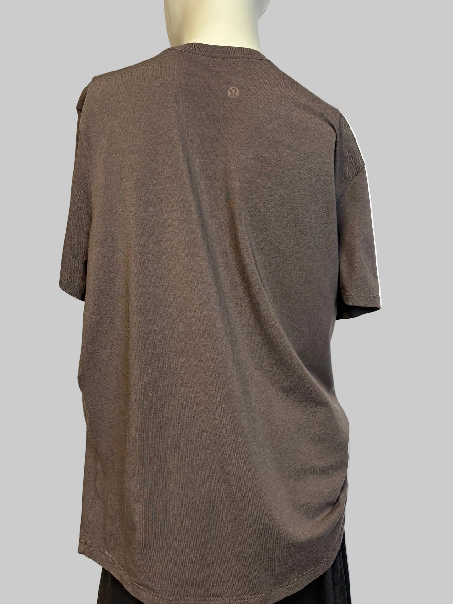 Lululemon - Round Neck, Short Sleeve - Brown - Size M - everyday self-love