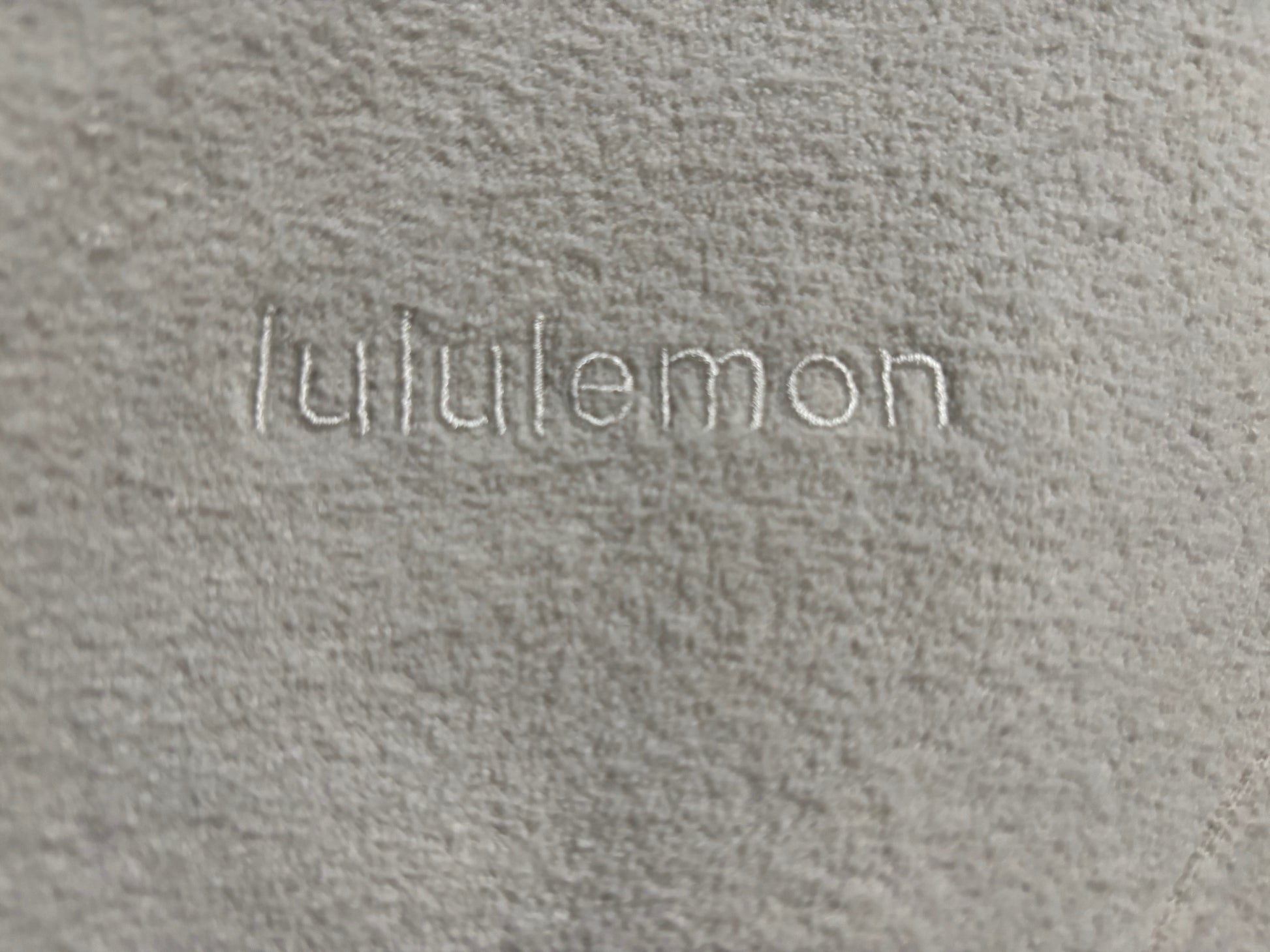 lululemon - Ivory Cozy Micro-Fleece 1/2 Zip Hoodie - Size 8 - logo