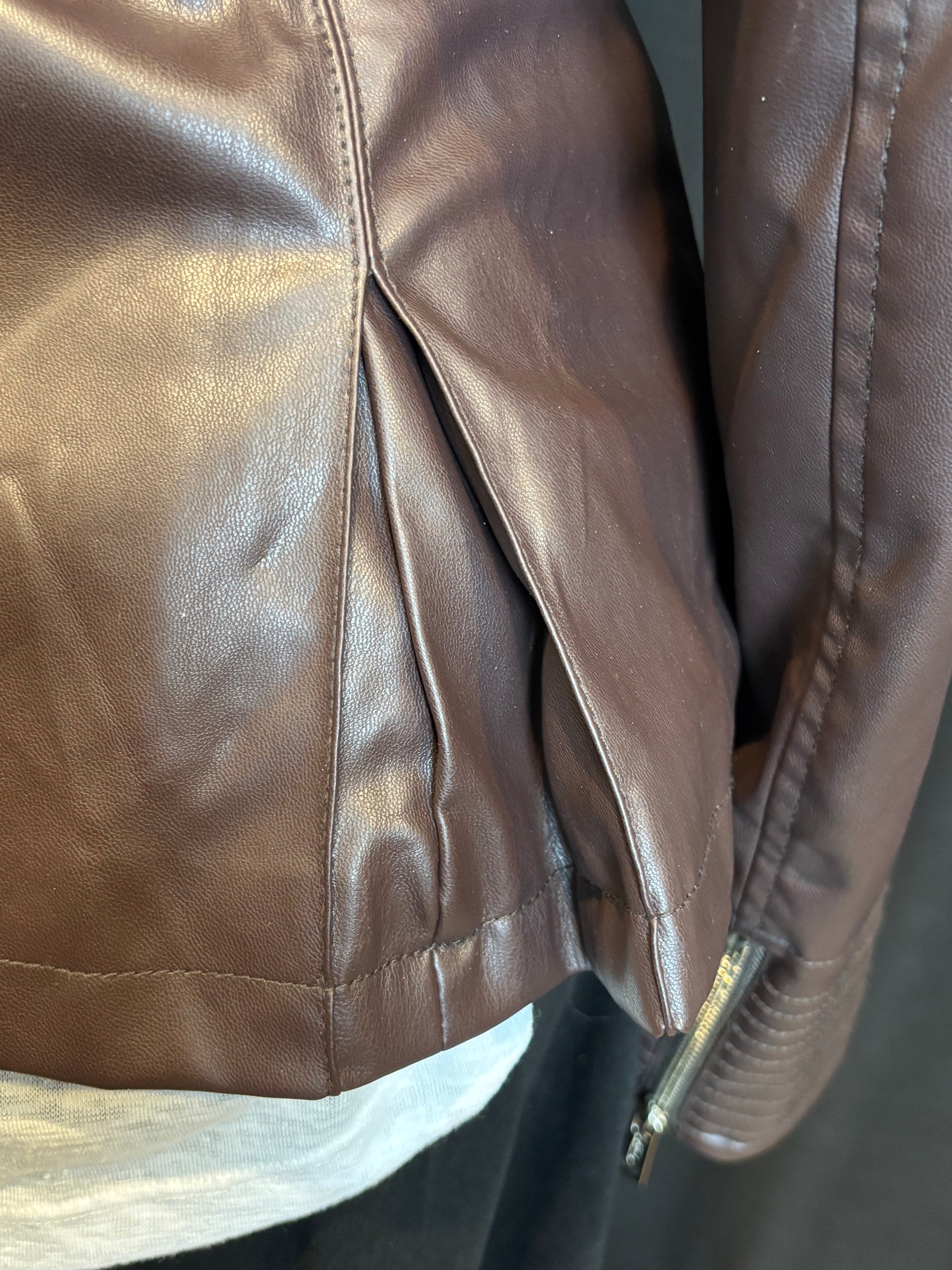 Guess - Chocolate Brown Faux Fur & Leather Moto Jacket - Size S - pleats for shaping, zipper cuff