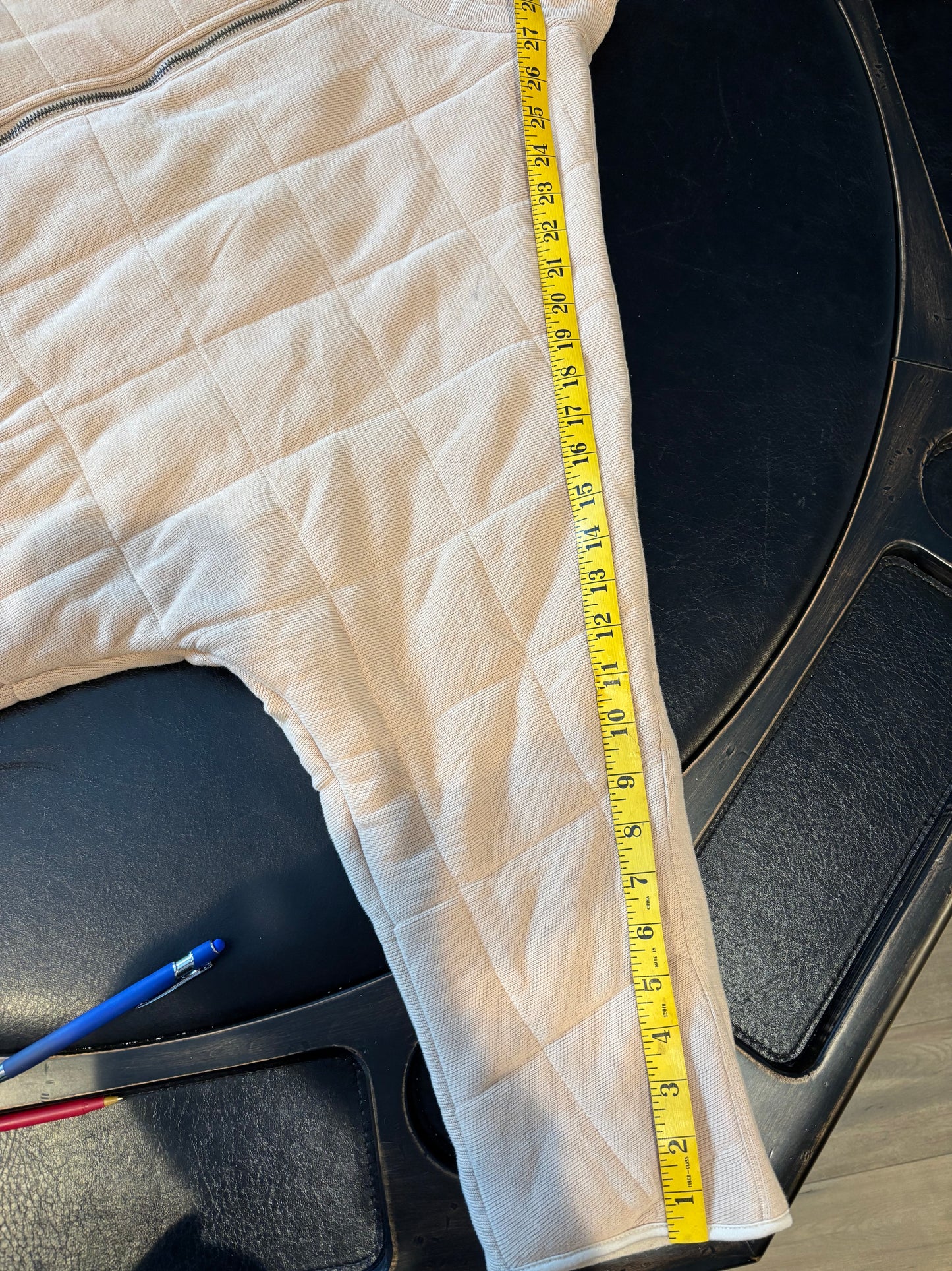 Unbranded - Tan Quilted Coat - Size XL - Sleeve length all the way up to the neck.