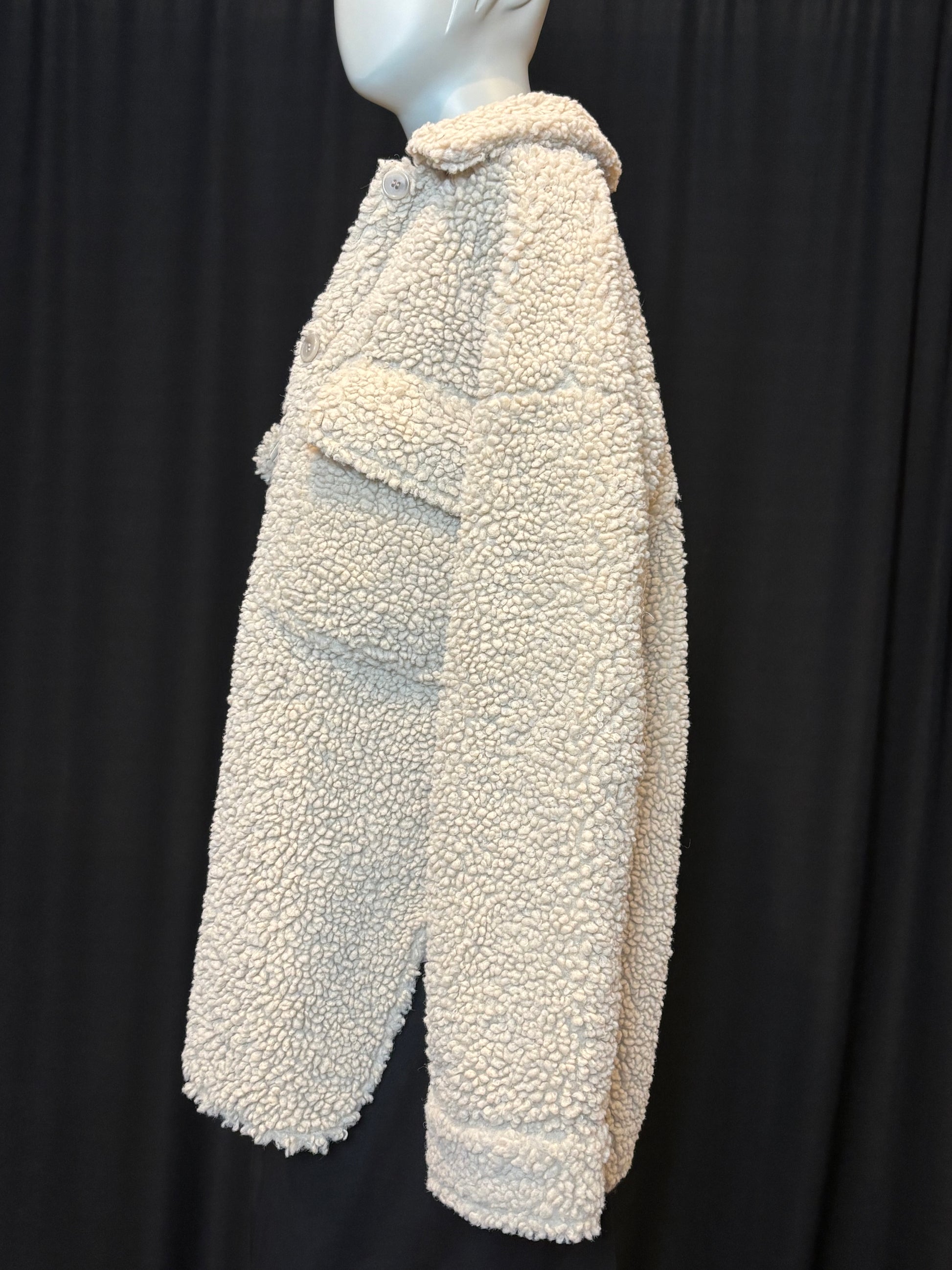 H&M - Cream Sherpa Jacket - Size XS - Side View - perfect sherpa texture.