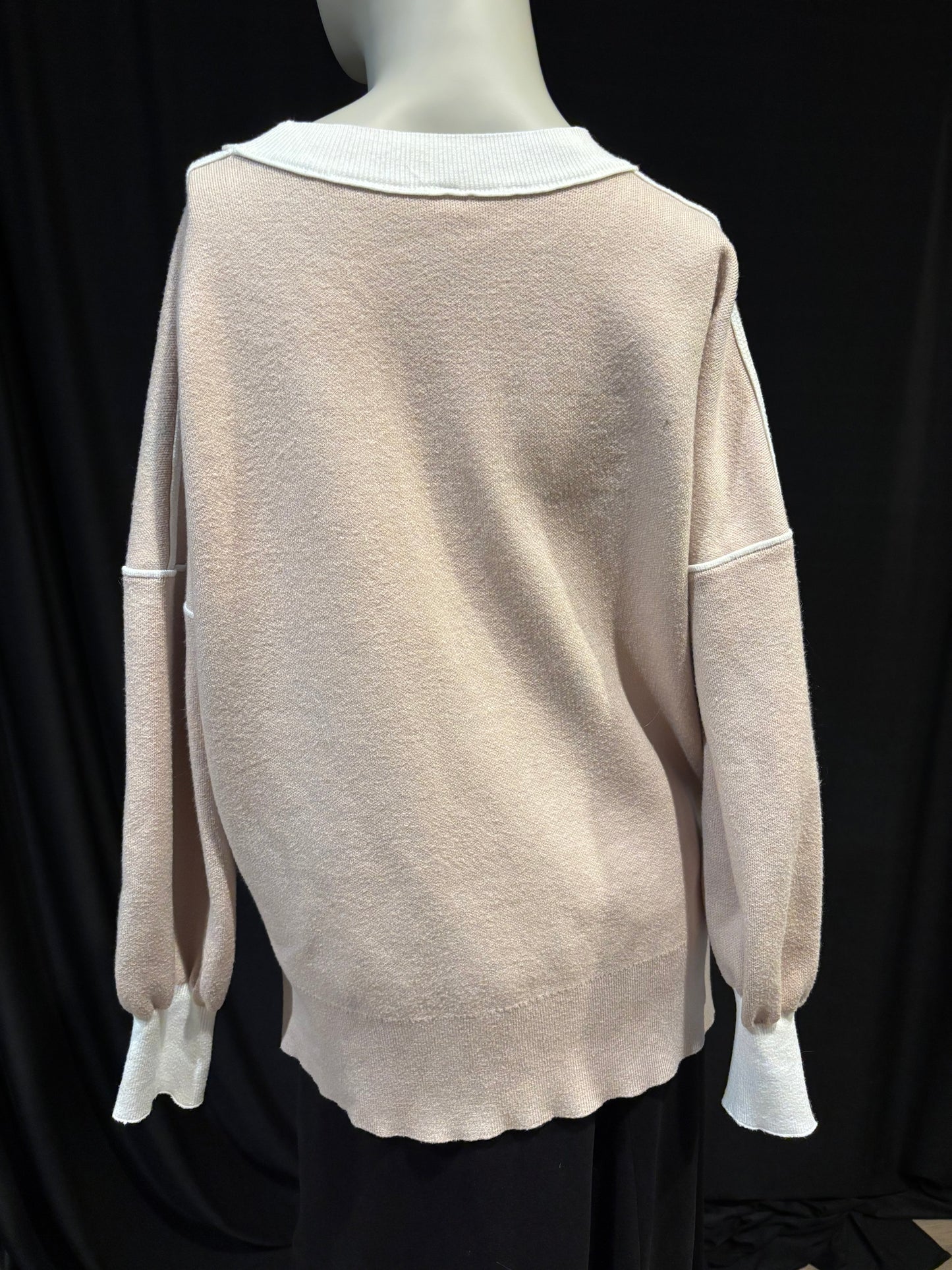 Tan & White Colorblock Sweate Size L