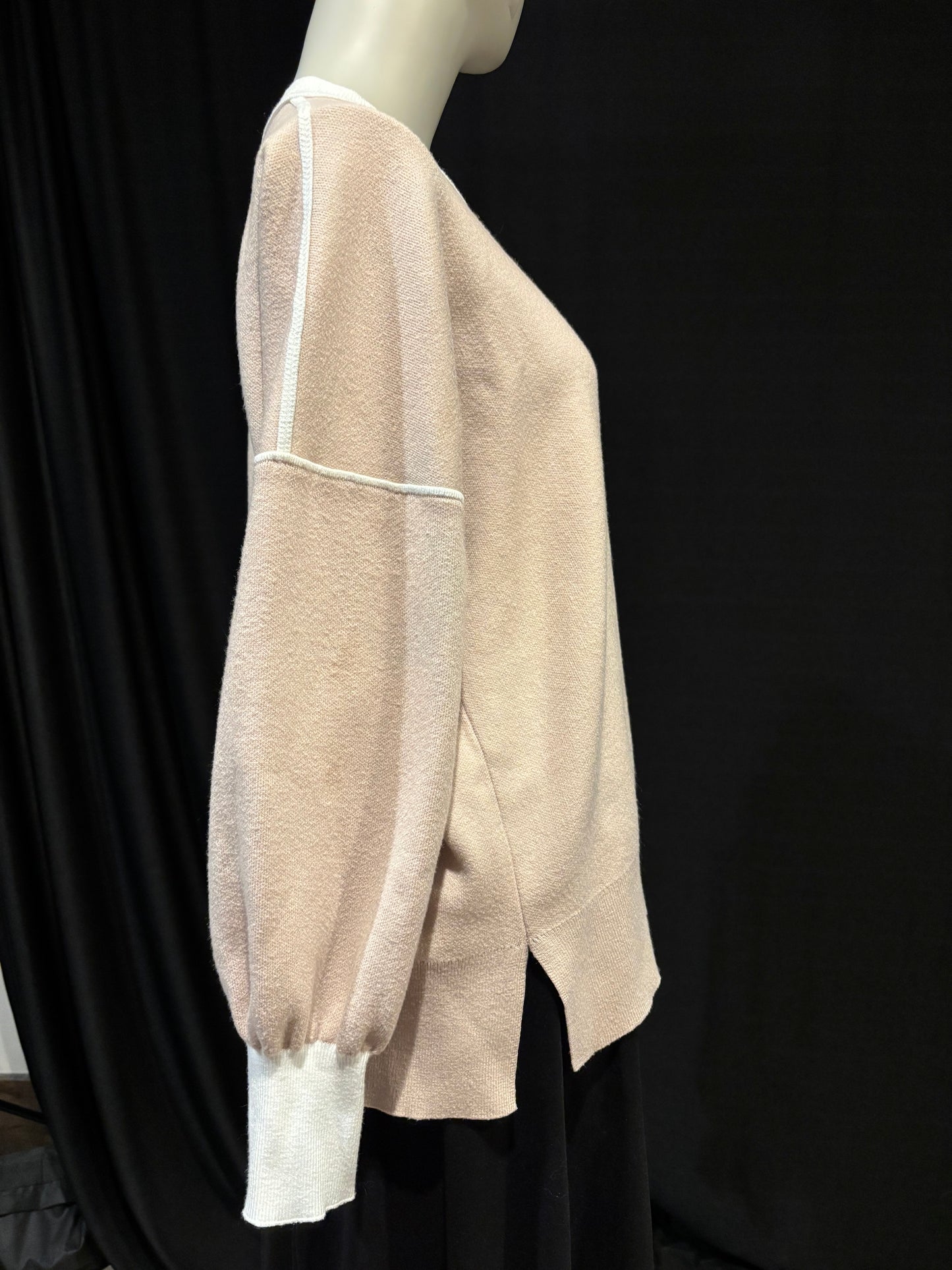 Tan & White Colorblock Sweate Size L