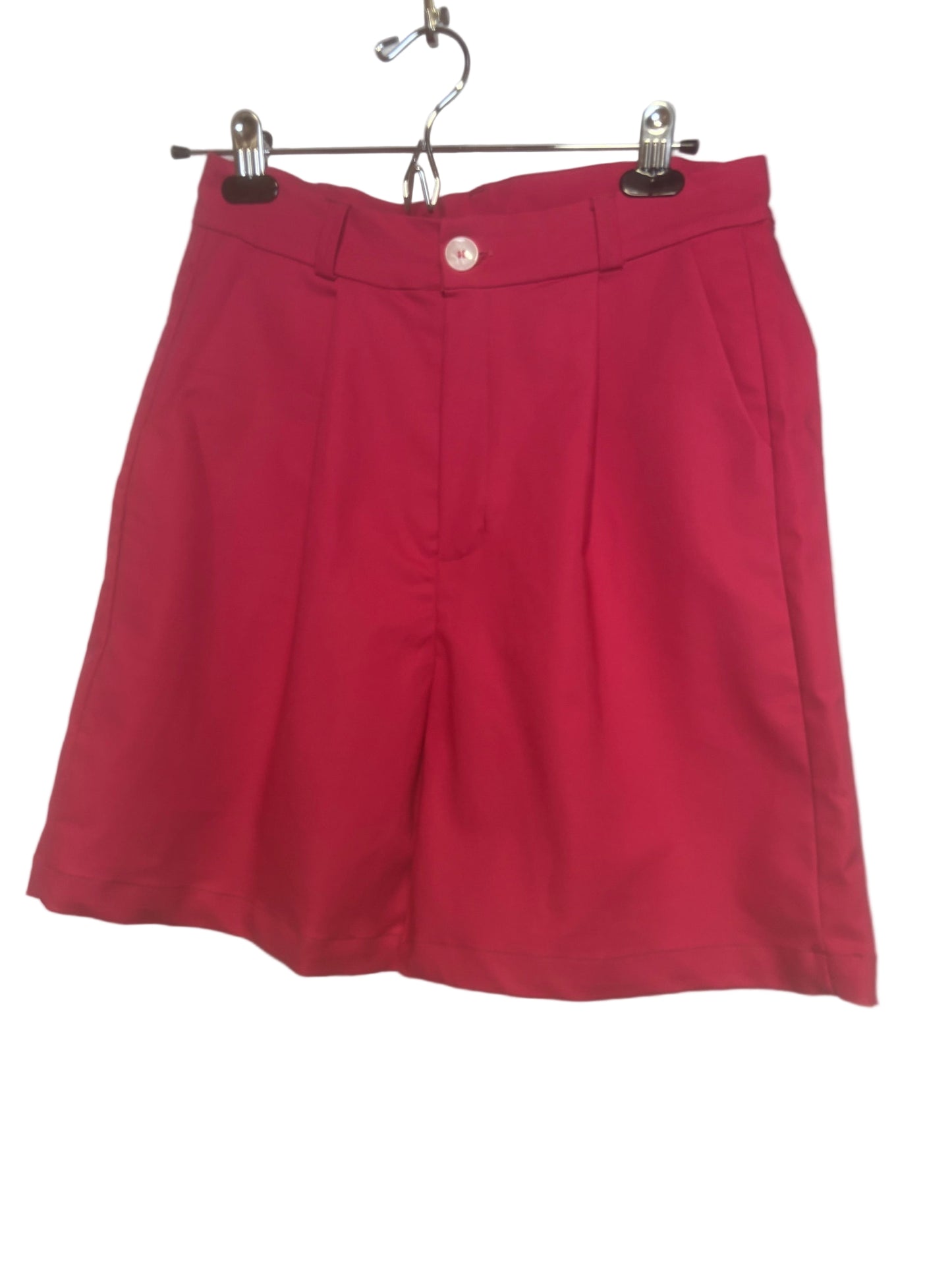 Coral pink high-waist pleated shorts by IZION F. - detailed front view