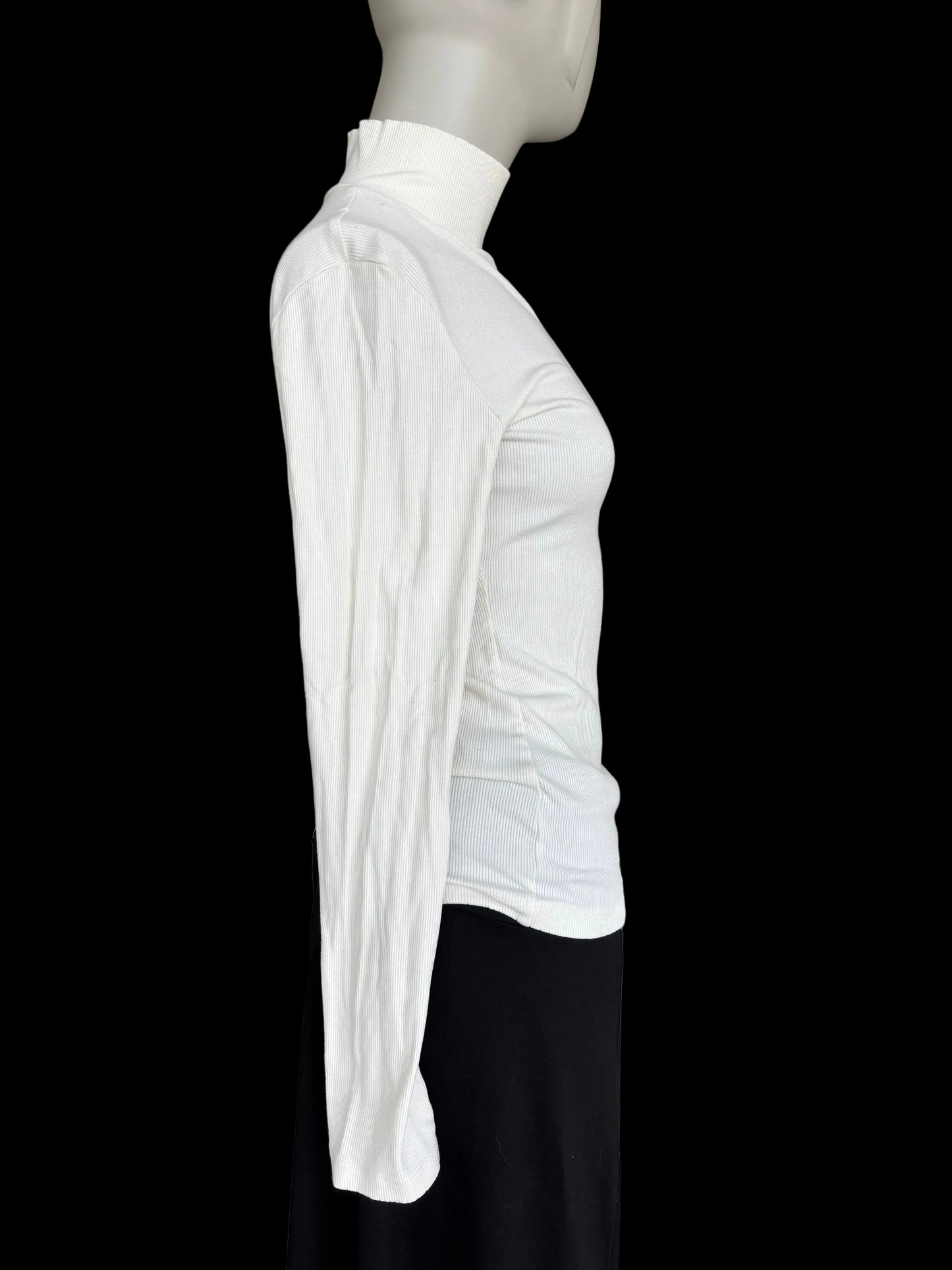 Mono B ribbed ivory long sleeve shirt fitted silhouette opaque fabric pre-loved size L Side View