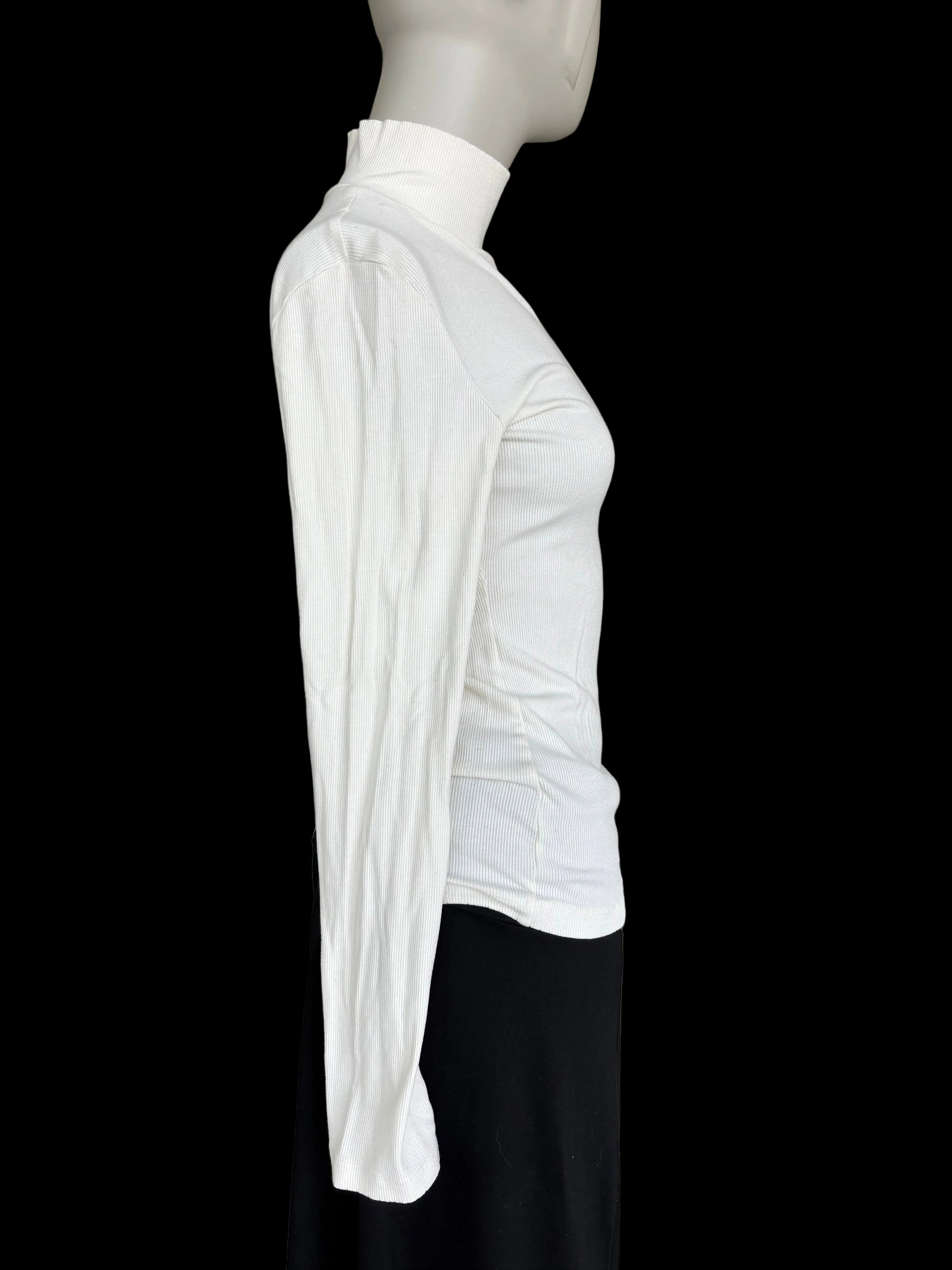 Mono B ribbed ivory long sleeve shirt fitted silhouette opaque fabric pre-loved size L Side View