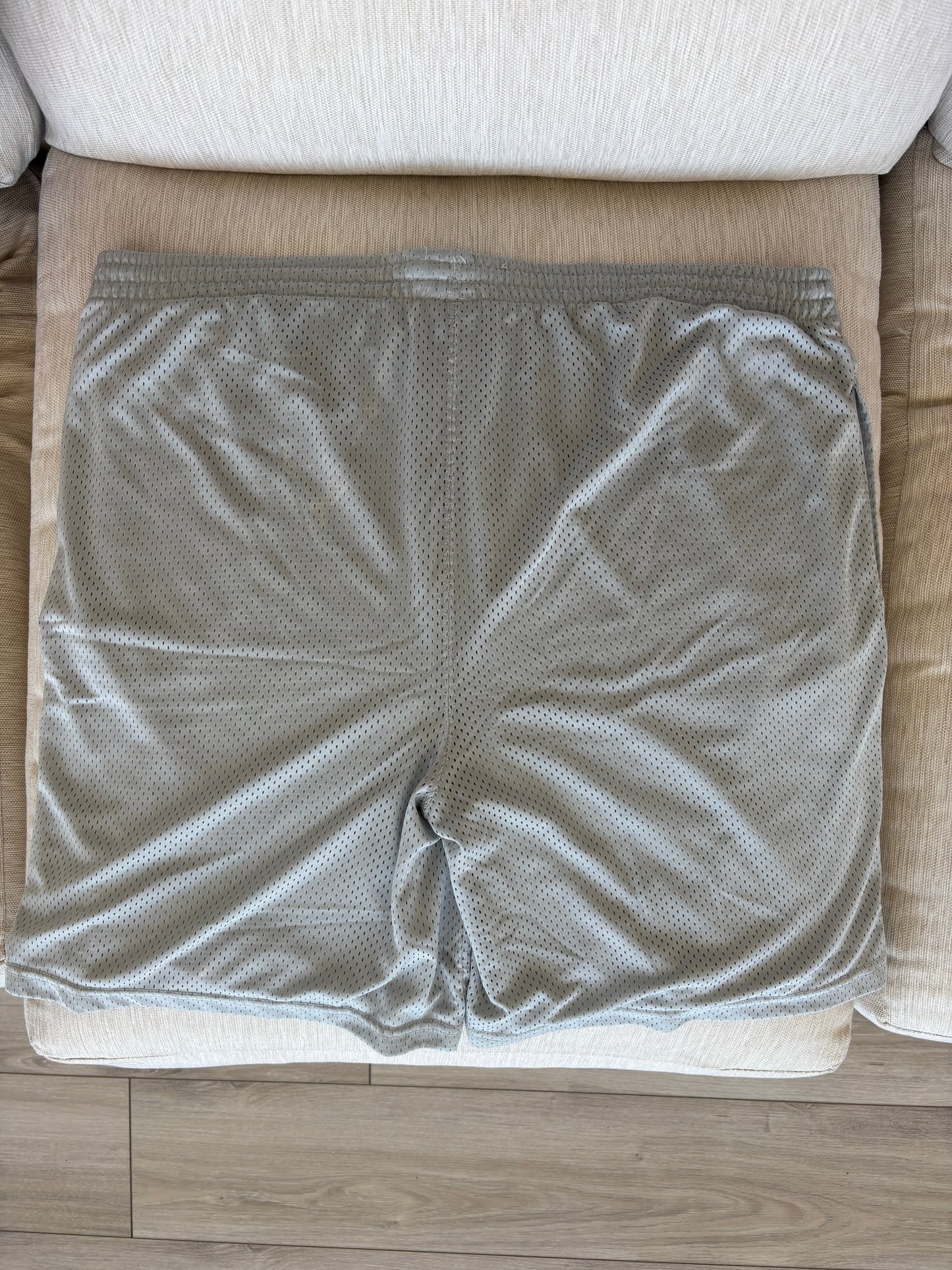 NCAA University of Utah men’s athletic shorts size XL front view