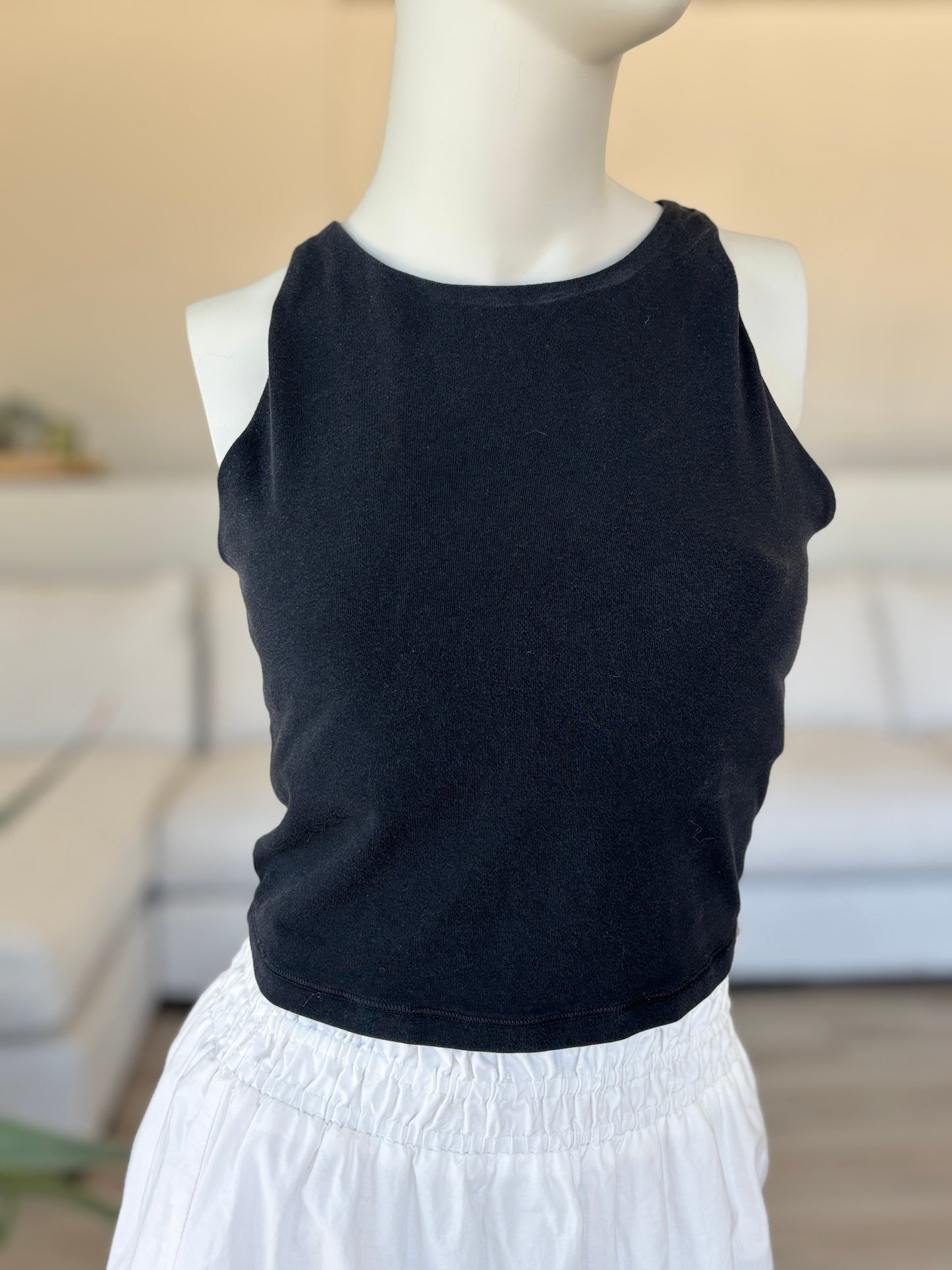 Old Navy PowerChill black cropped active tank size medium for low-impact workouts