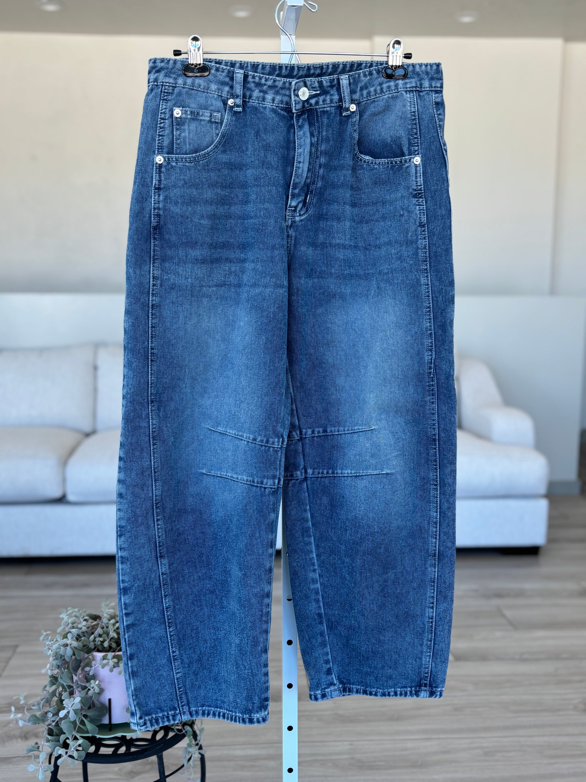 Boutique style denim barrel jeans with soft cotton blend fabric