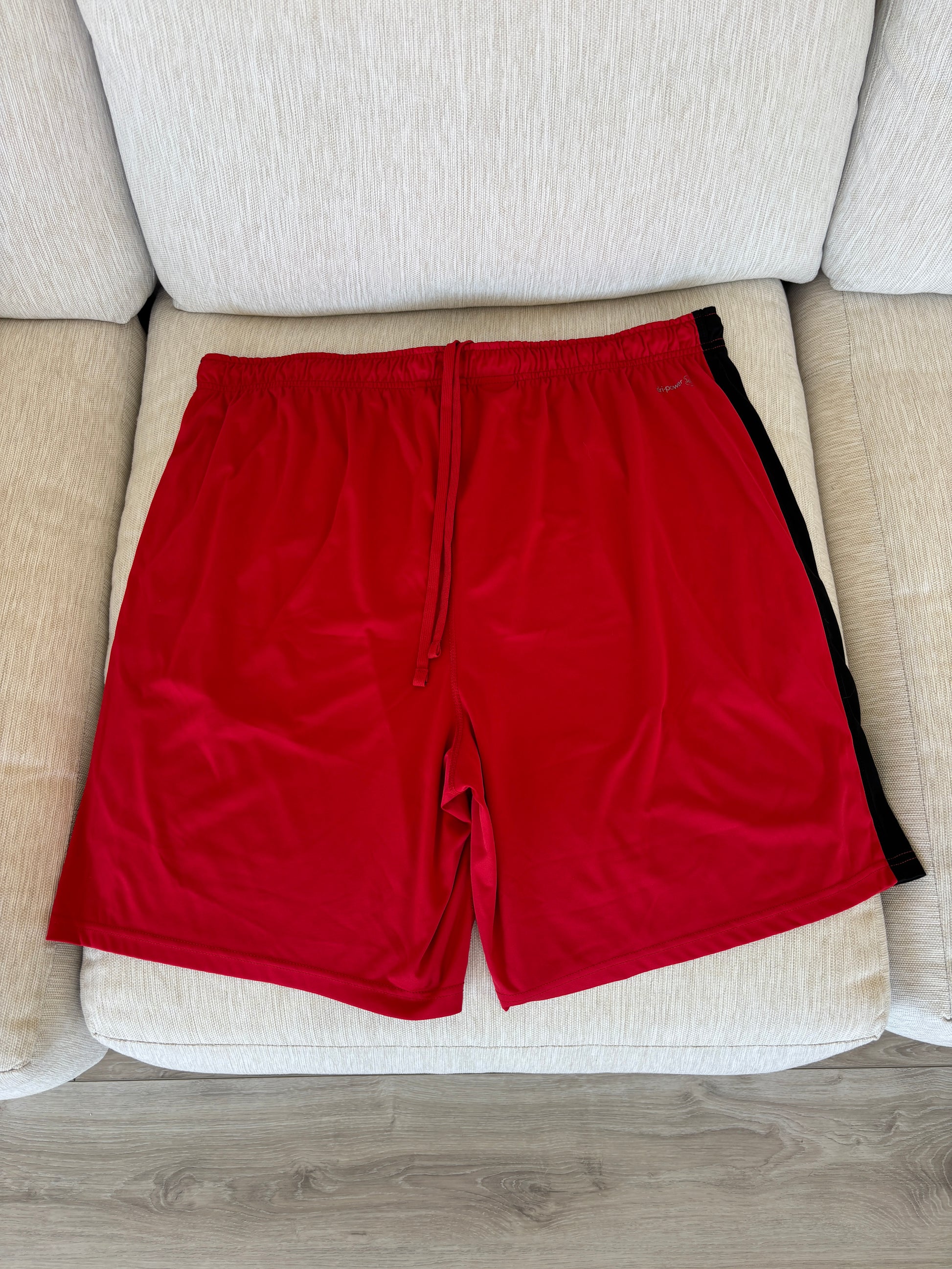 Russell men’s 44 to 46 waist athletic shorts in red and black