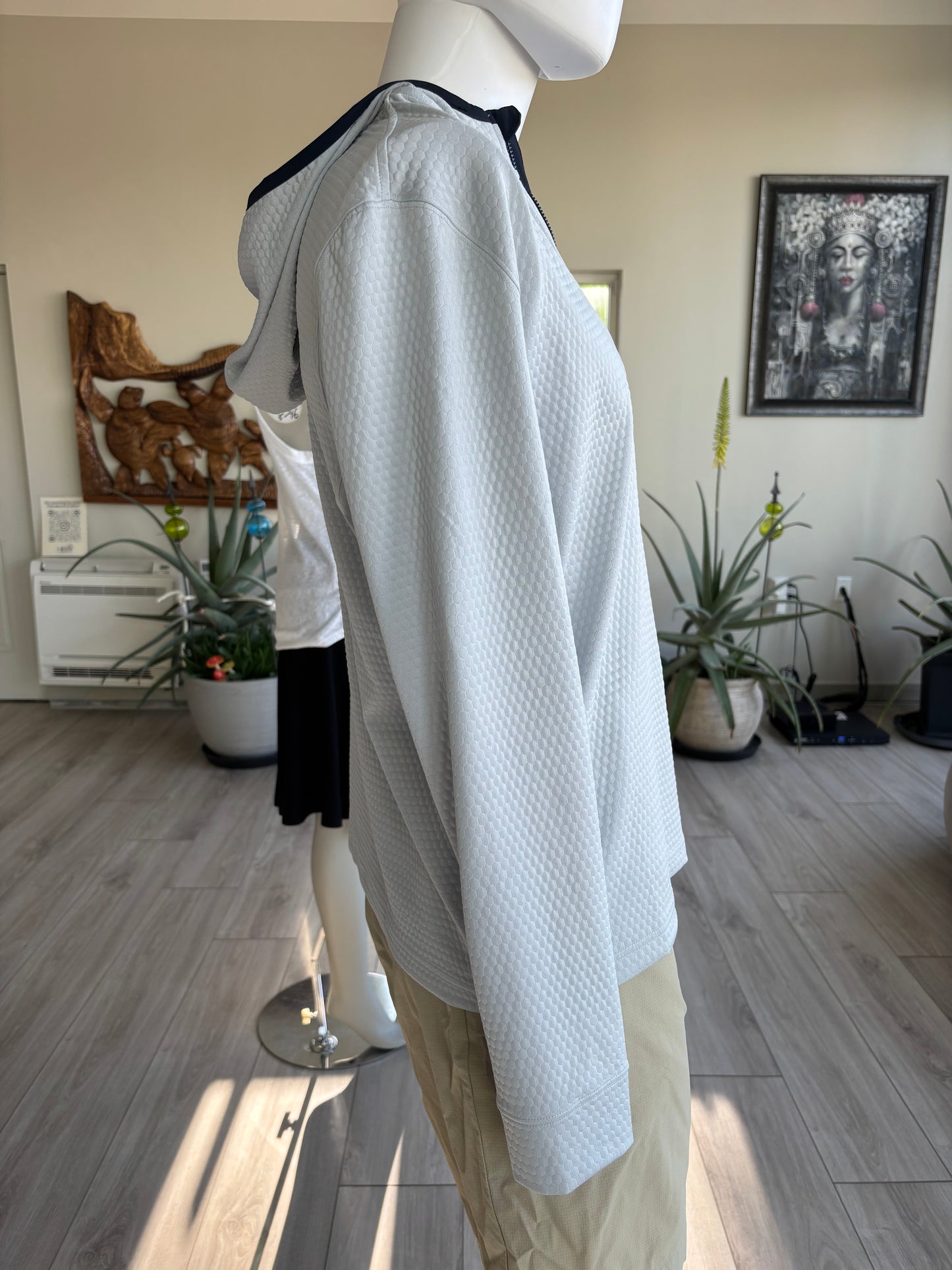 Souther Tide Size M Light grey 1/2 zip.  good for layering or wearing by itself.