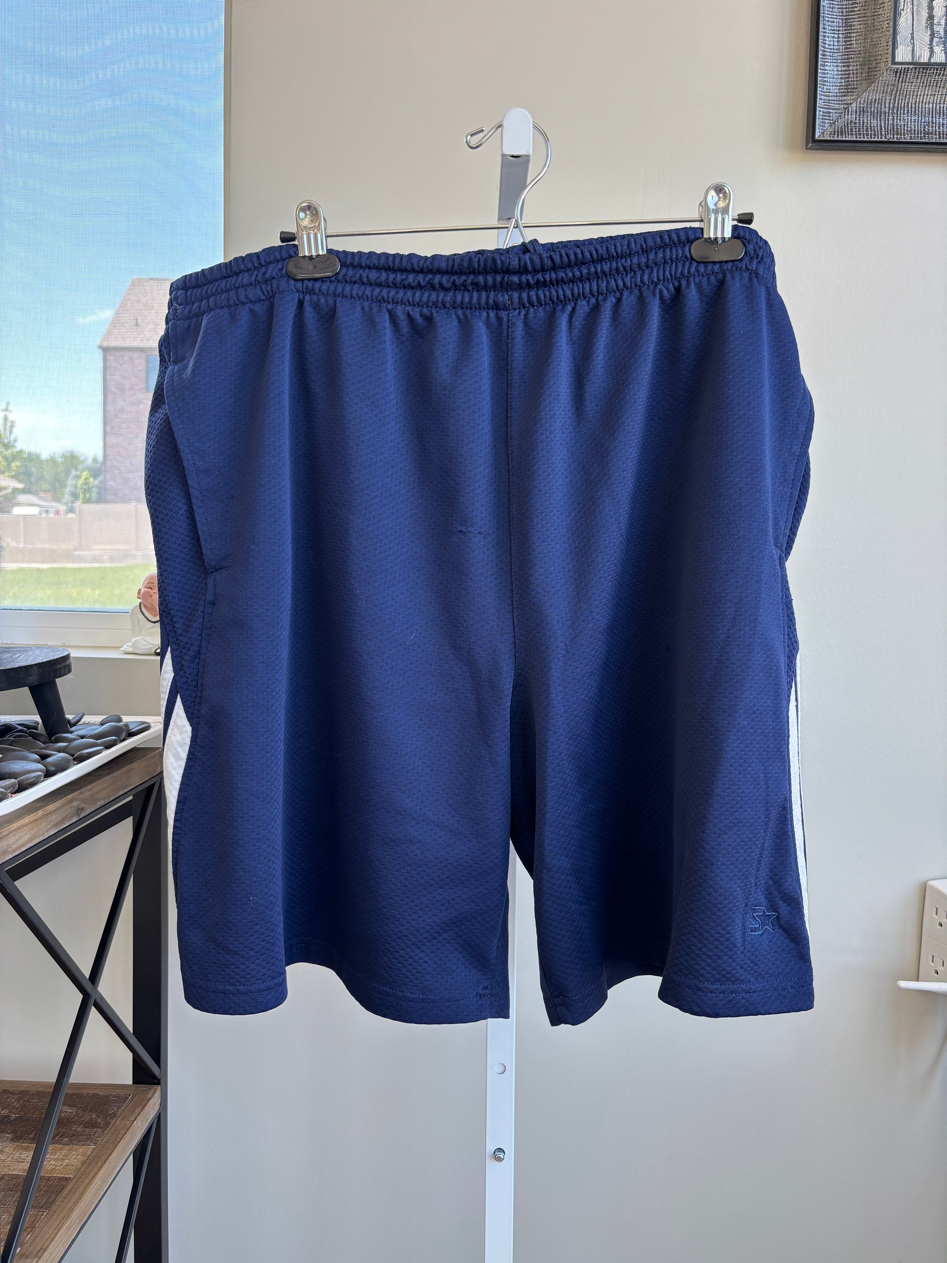 Men’s Starter XL polyester gym shorts in dark navy blue