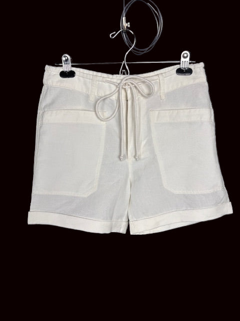 Sundance Cloudlight linen blend shorts product shot showing quality and relaxed silhouette