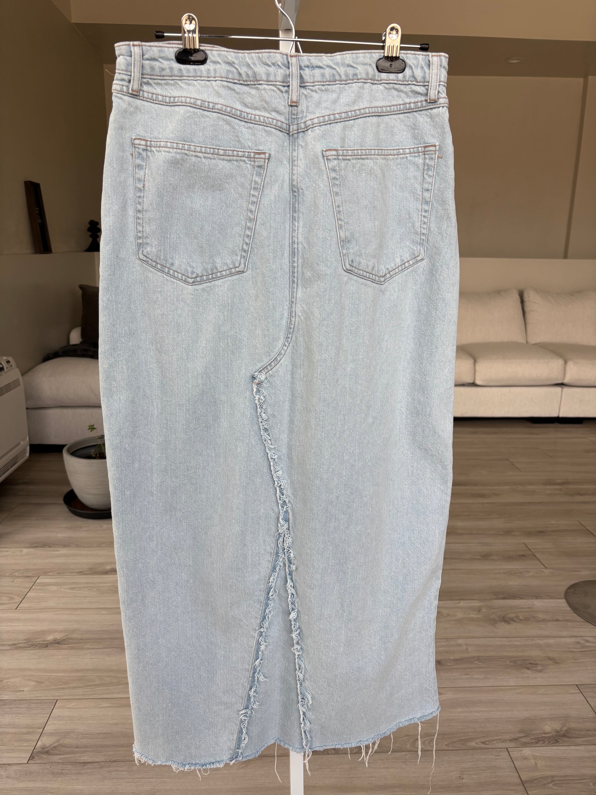 stylight Topshop long skirt with back pockets, raw seeming, so cute!
